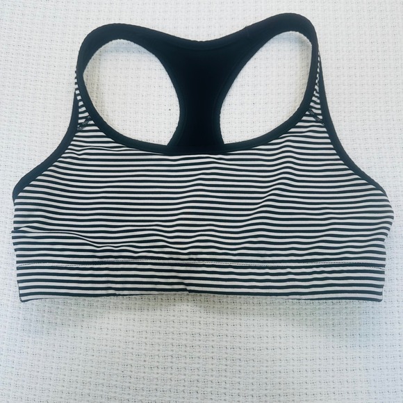GapFit - Black White Stripe Racerback Sports Bra -Size Medium - Medium Support - Picture 4 of 8